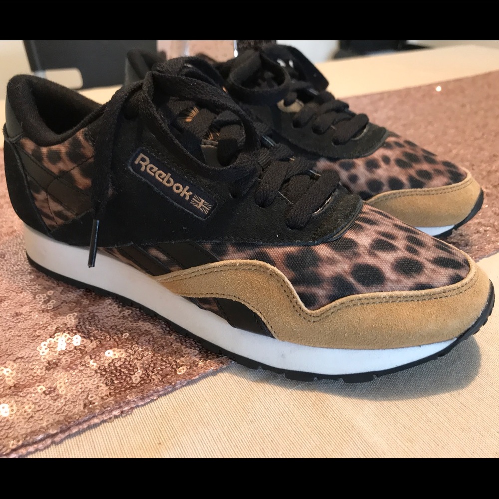 New Leopard Reebok Classic Sneakers 6.5